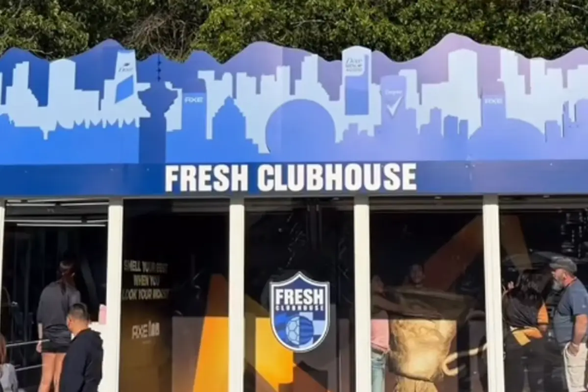 Walk-out style slow-motion video activation for Unilever Food Solutions at FIFA FanFest in Toronto and Vancouver